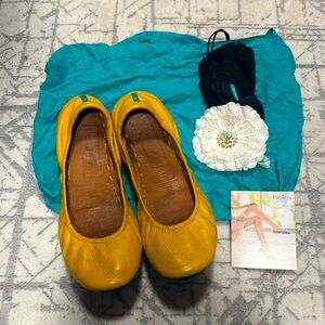 Tieks by Gavrielli Mustard Yellow Leather Flats Womens Size 9